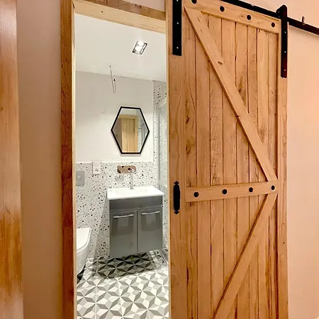 Karaoz Global Apartamento *